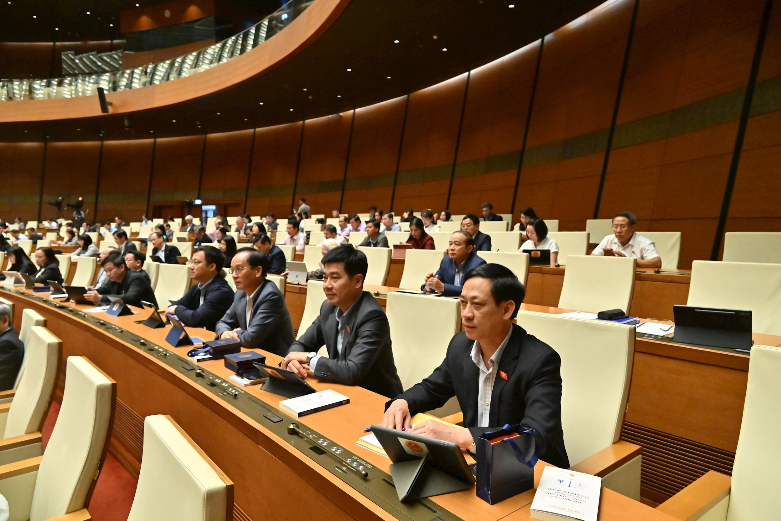 Delegații la întâlnire