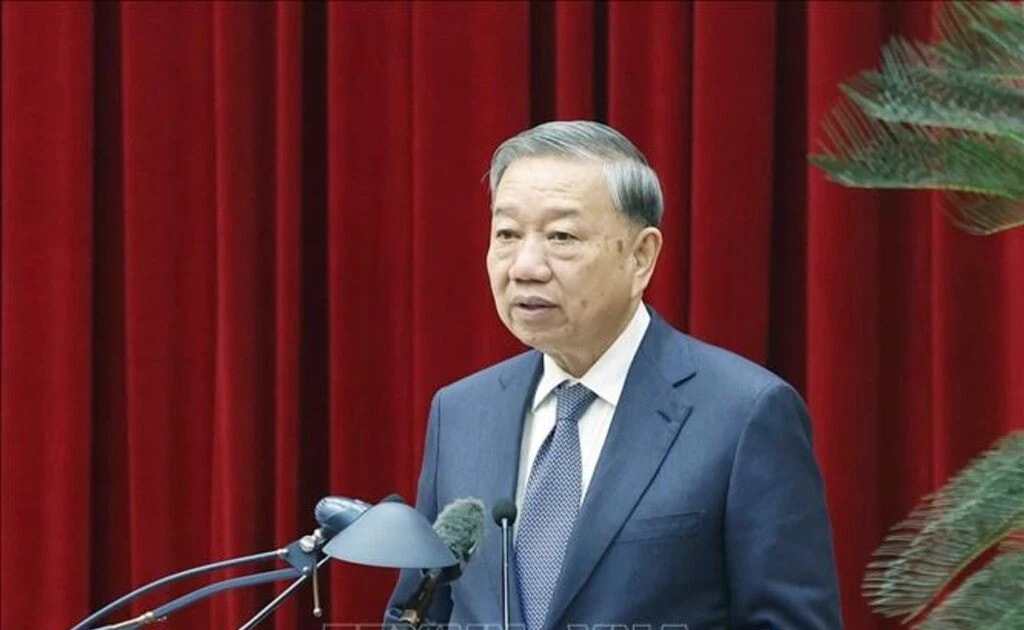 Party General Secretary To Lam speaks at a nationwide conference reviewing anti-corruption work hosted by the Central Steering Committee for Prevention and Control of Corruption, Wastefulness and Negative Phenomena on December 11, 2025. (Photo: VNA)