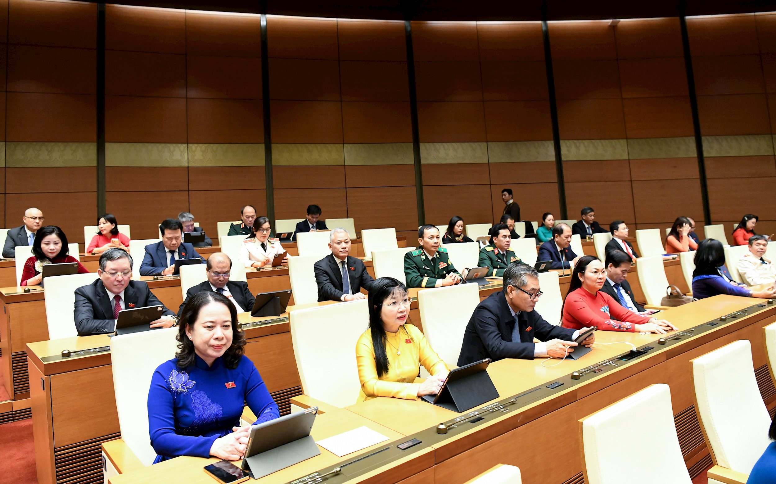 Các đại biểu tham dự phiên bế mạc.15