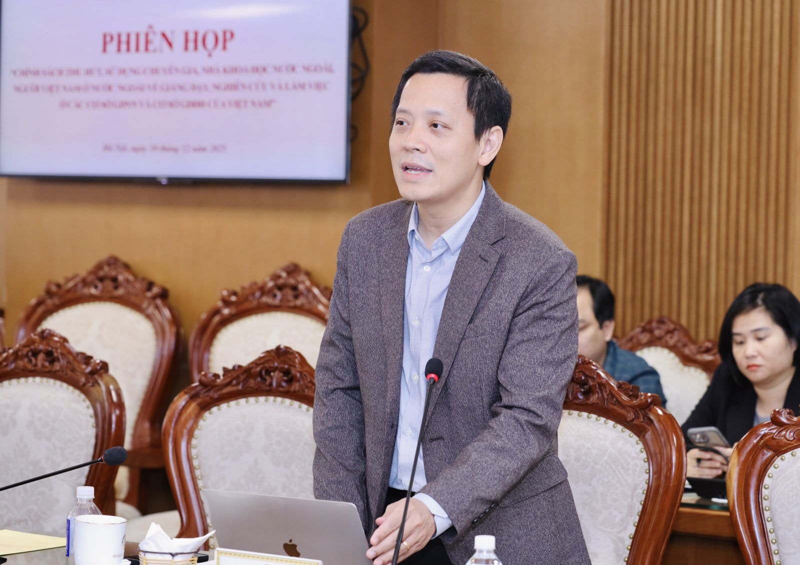 GS Lê Anh Vinh
