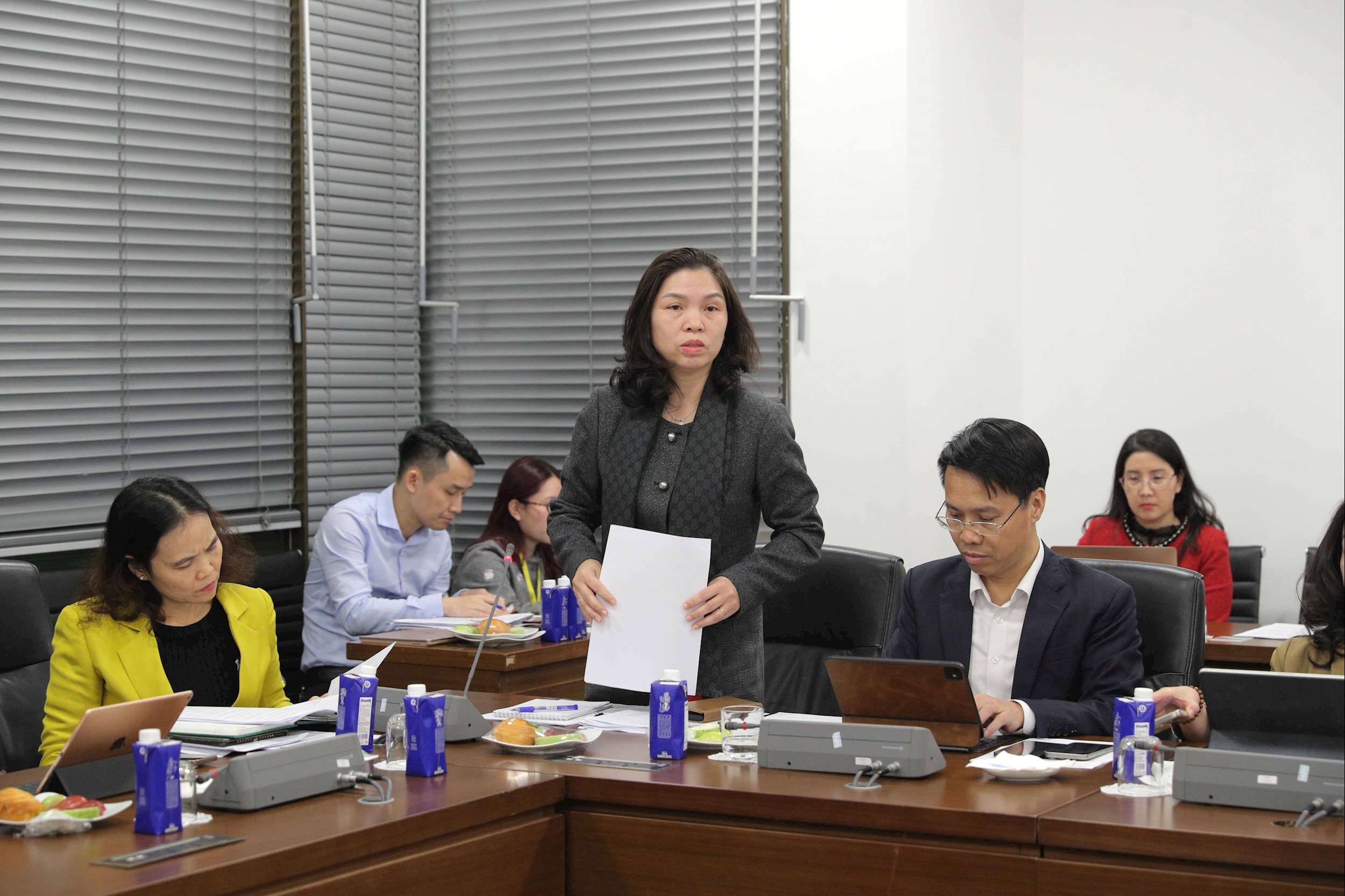 Vụ trưởng Vụ Thông tin và Thư viện Hoàng Thị Lan Nhung