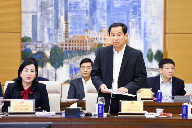 General Secretary of the NA and Chairman of the NA Office Le Quang Manh speaks at the meeting. (Photo: VNA) le-quang-manh.jpg