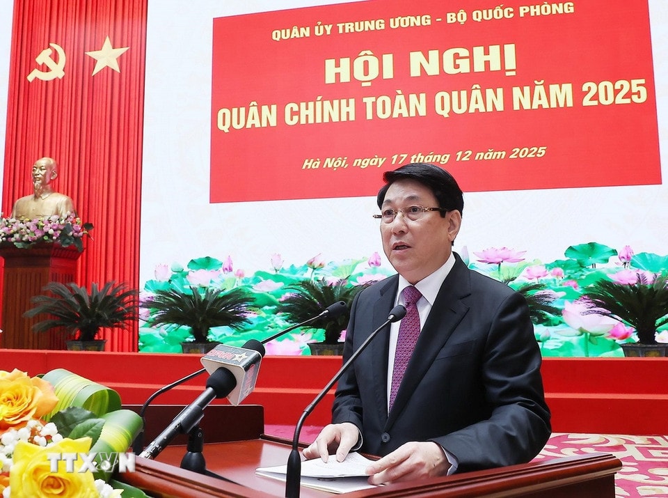 លោកប្រធាន Luong Cuong ថ្លែងសុន្ទរកថាណែនាំ។ (រូបថត៖ Lam Khanh/VNA)