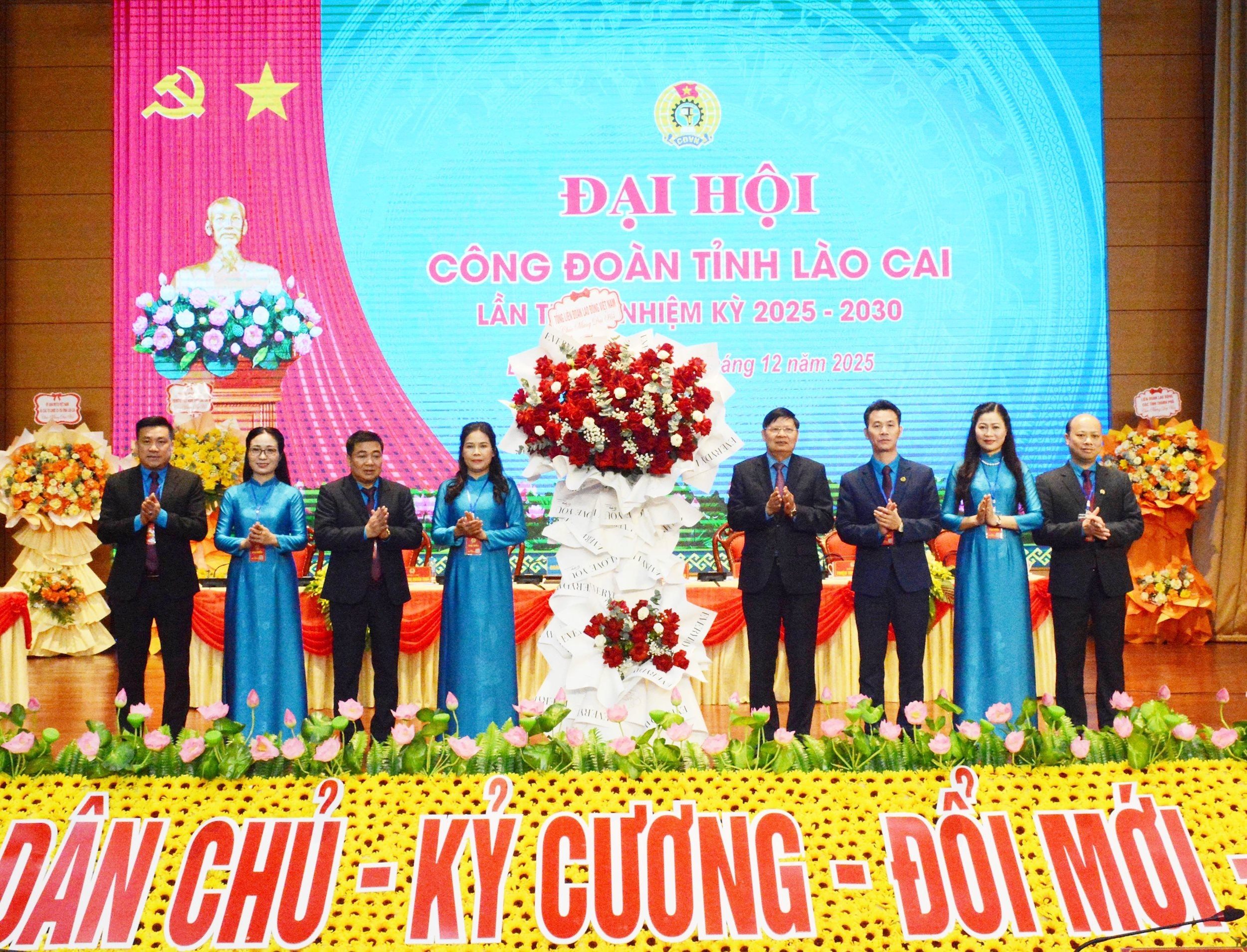 dhcdtanghoa.jpg