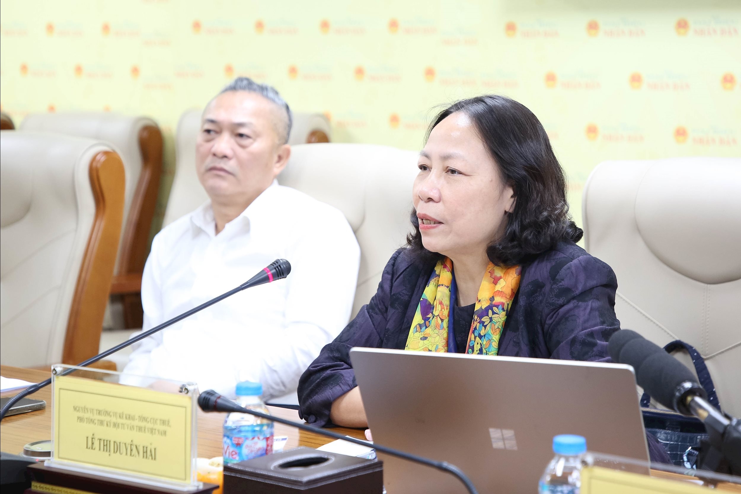 Bà Lê Thị Duyên Hải, nguyên Vụ trưởng Vụ Kê khai (Tổng cục Thuế), Phó Tổng Thư ký Hội Tư vấn thuế Việt Nam chia sẻ tại Tọa đàm