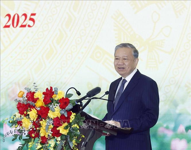 vna_potal_tong_bi_thu_du_hoi_nghi_toan_quoc_trien_khai_nhiem_vu_nam_2026_cua_nganh_tuyen_giao_va_dan_van_stand(1).jpg