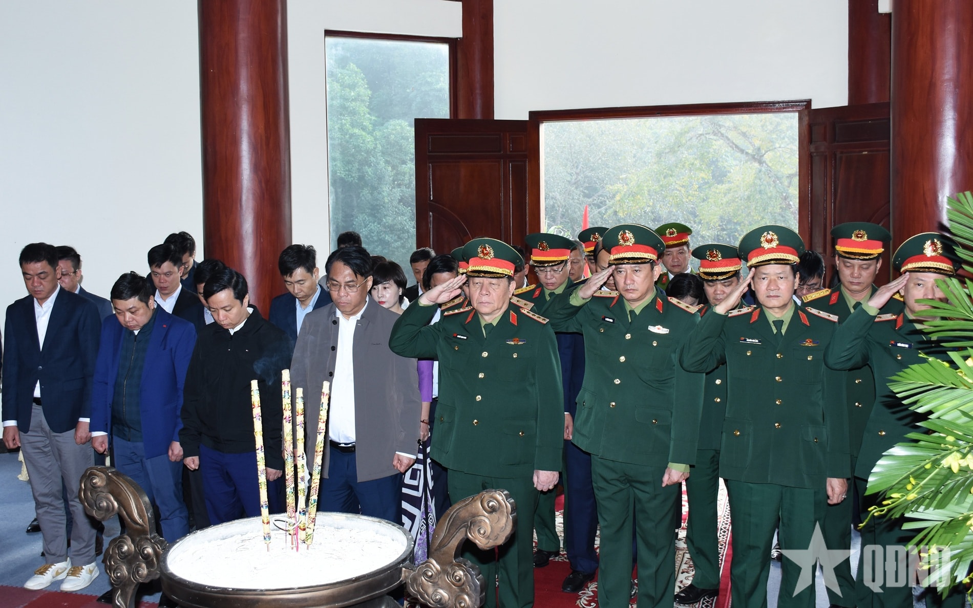 Đại tướng Nguyễn Trọng Nghĩa chủ trì các hoạt động về nguồn, tri ân tại tỉnh Cao Bằng