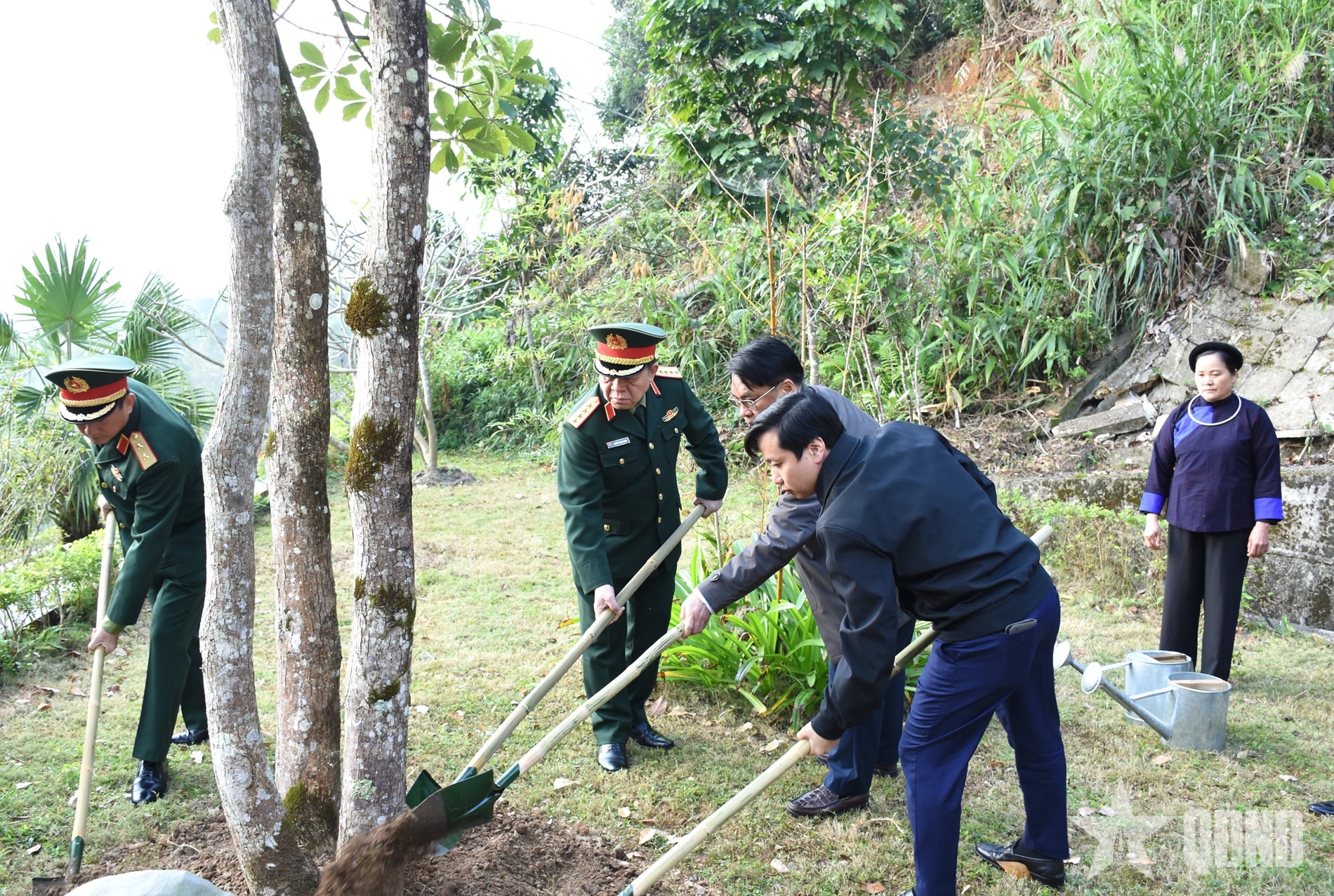 Đại tướng Nguyễn Trọng Nghĩa chủ trì các hoạt động về nguồn, tri ân tại tỉnh Cao Bằng