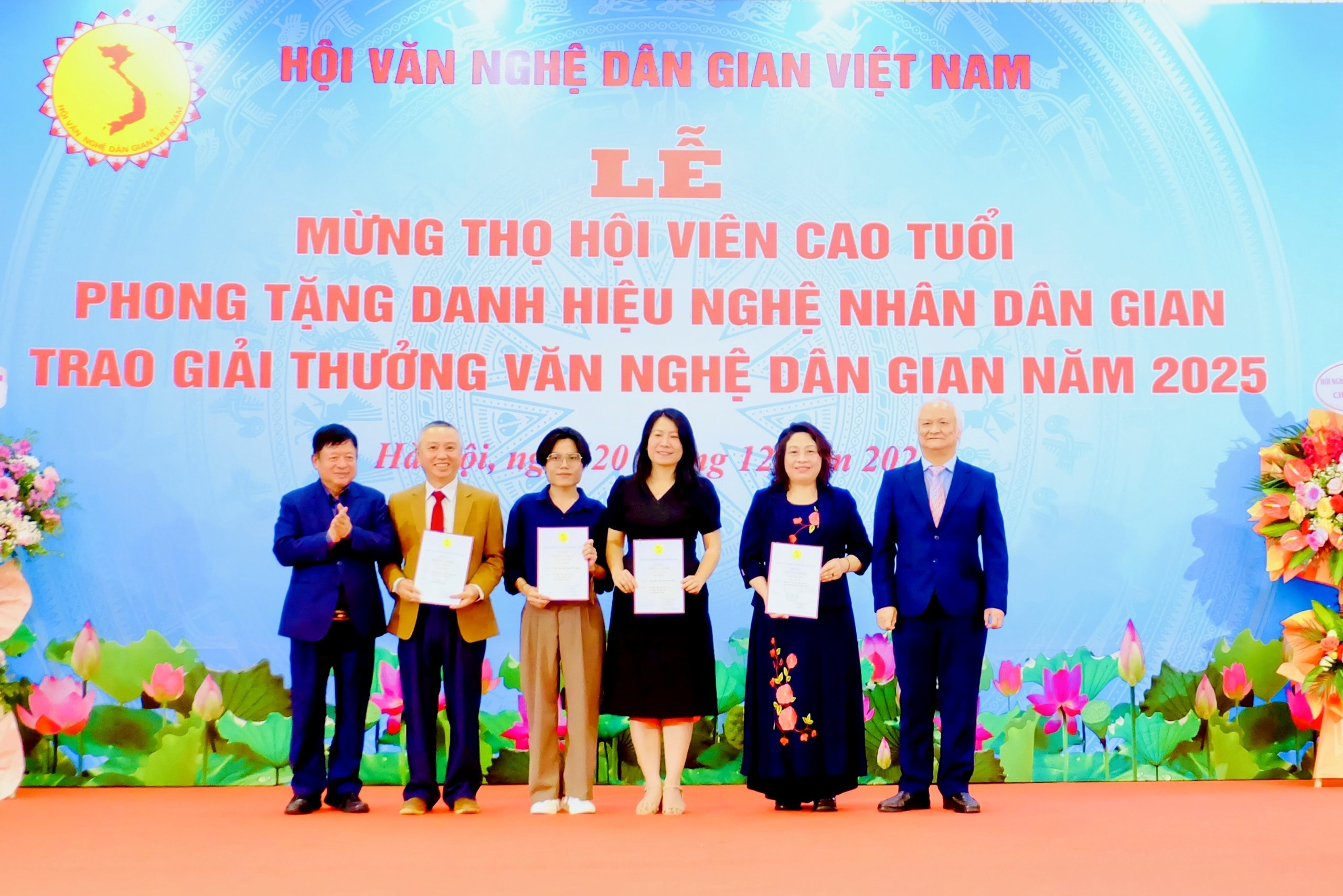 z7351612141070_4e0932bca123fdbbb64a4dcb2cc8dd40.jpg