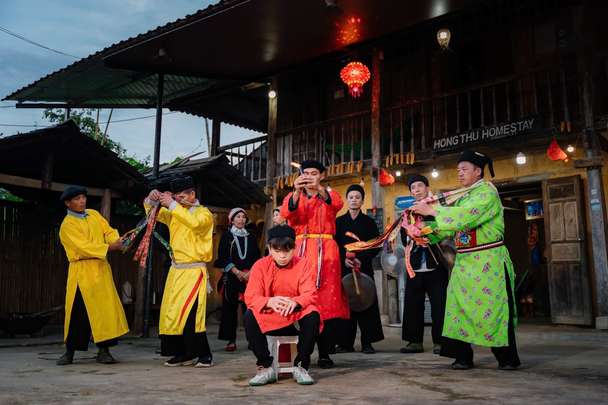 hongthu.jpg