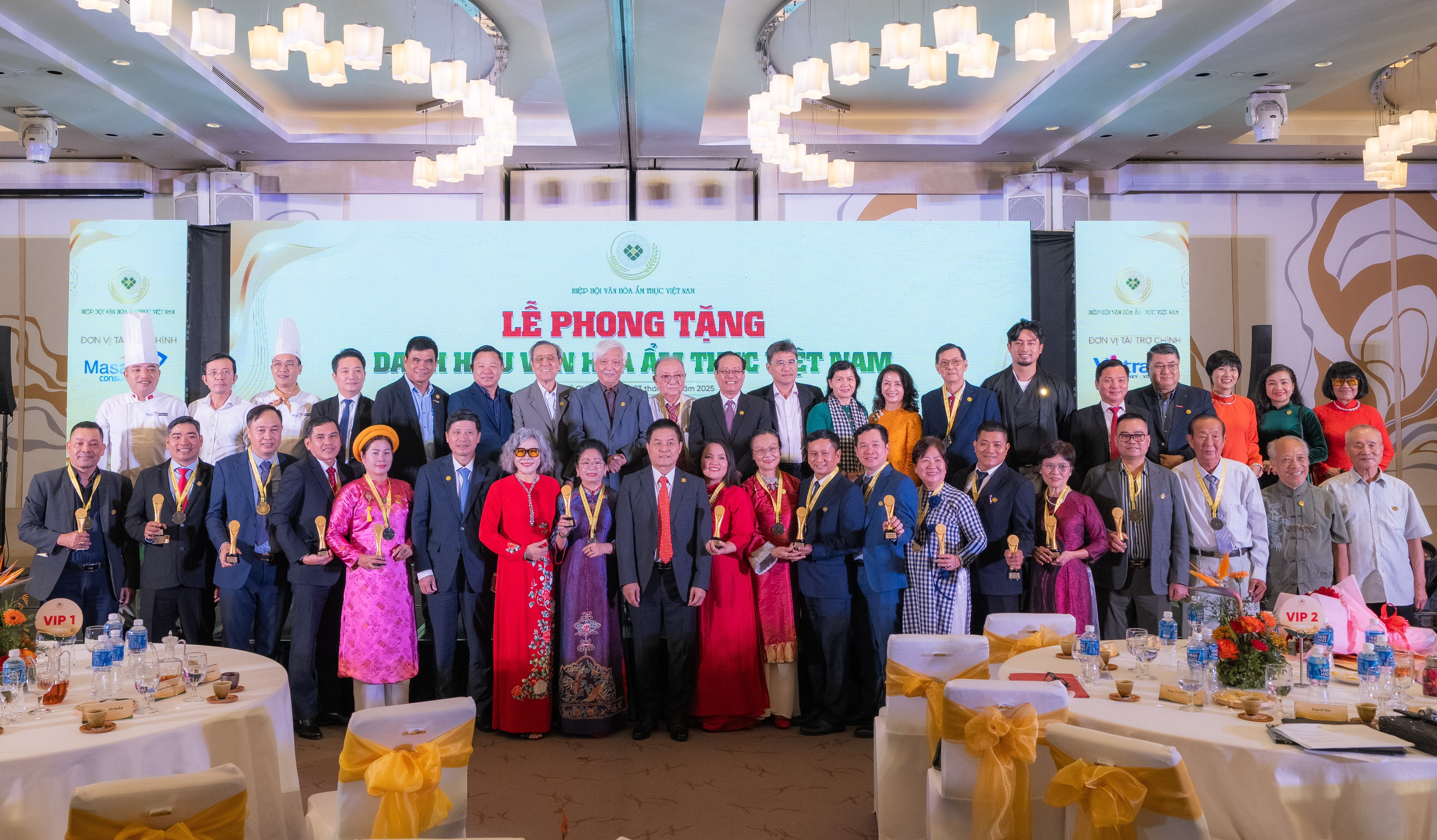 2_Lễ Phong tặng Danh hiệu Văn hóa Ẩm thực Việt Nam được diễn ra tại khách sạn Le Méridien Sài Gòn