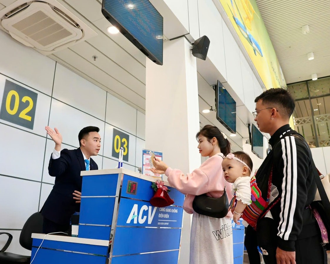5. Nhân dịp khai trương đường bay mới, Vietnam Airlines triển khai giá vé ưu đãi chỉ từ 1.099.000 VNĐ_chặng TP.HCM - Điện Biên (đã bao gồm thuế, phí).