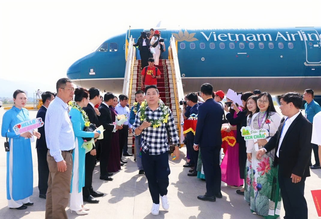6 Đường bay TP. HCM - Điện Biên mở ra cầu nối giữa trung tâm kinh tế lớn nhất cả nước và vùng Tây Bắc giàu bản sắc văn hóa, lịch sử.
