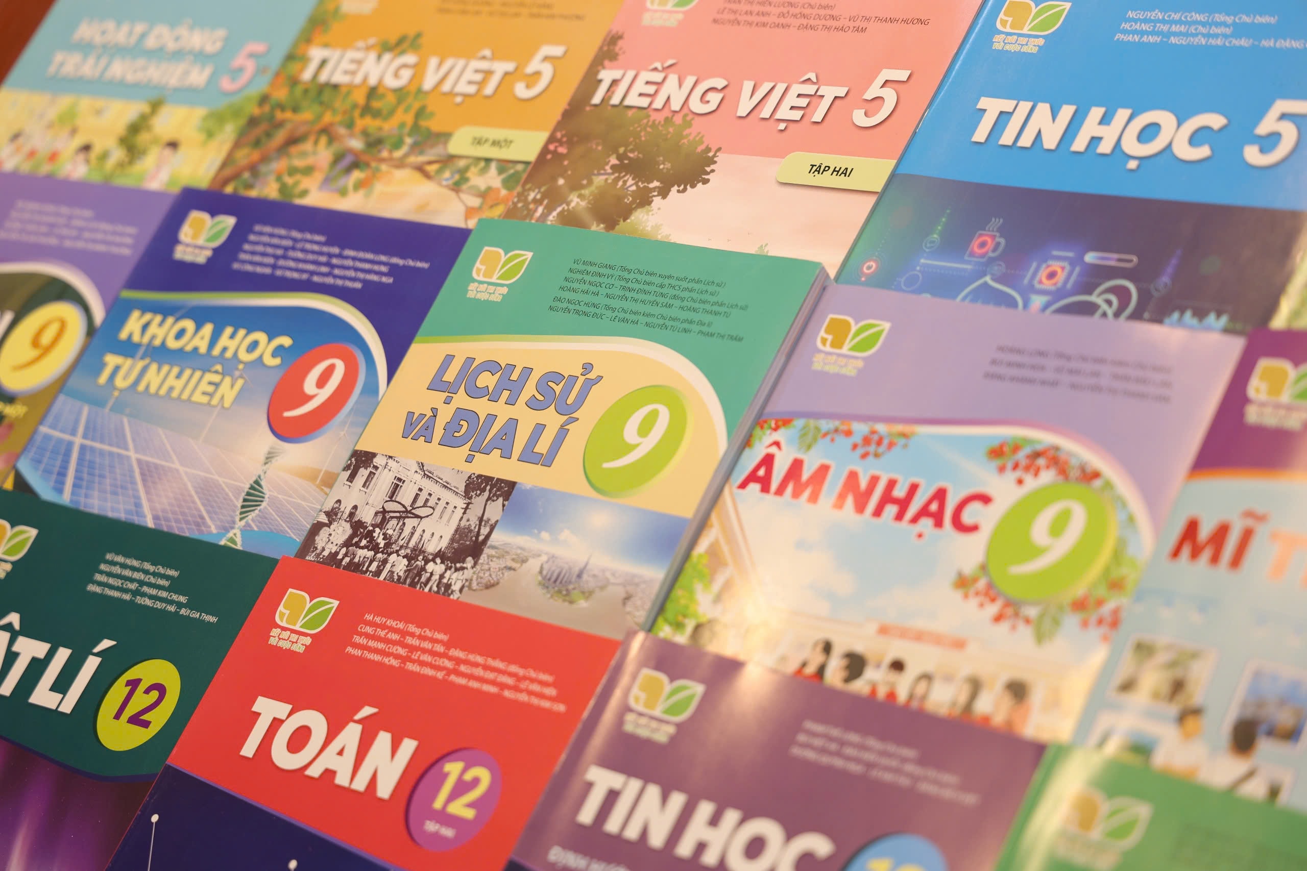 Sách giáo khoa điện tử