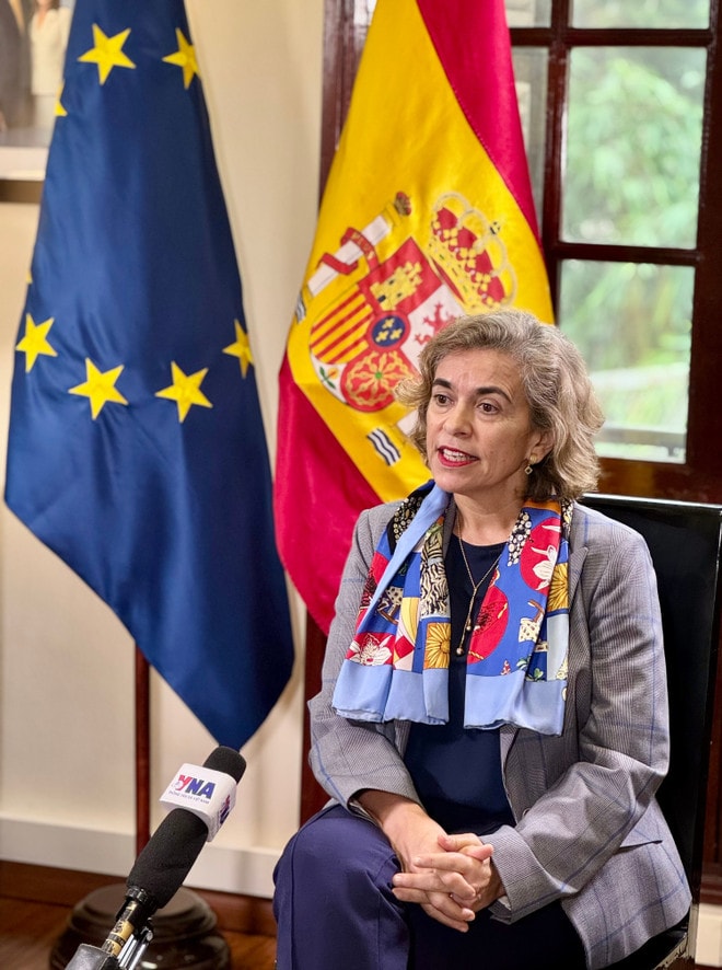ambassador.jpg