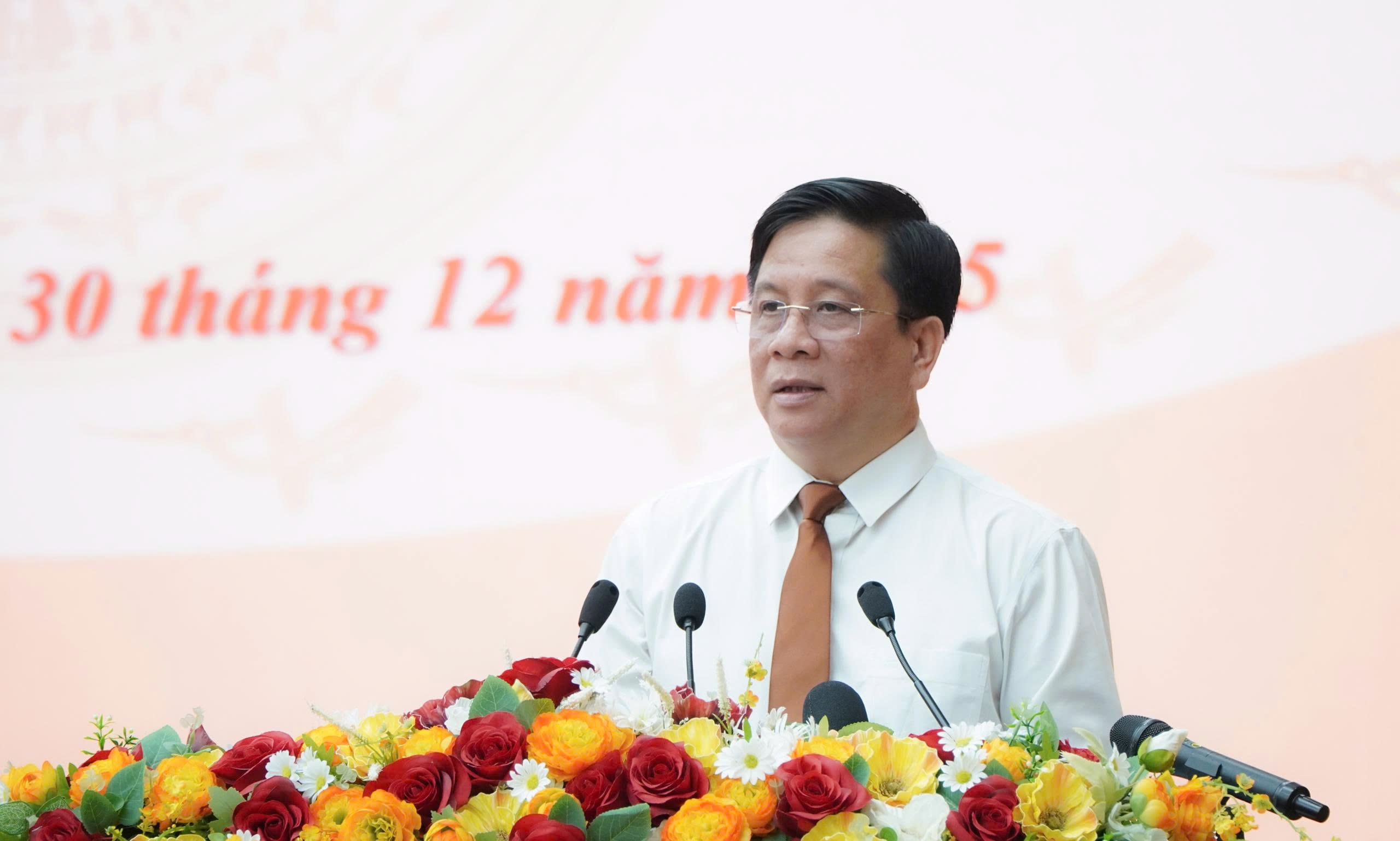 ong Ho Van Mung