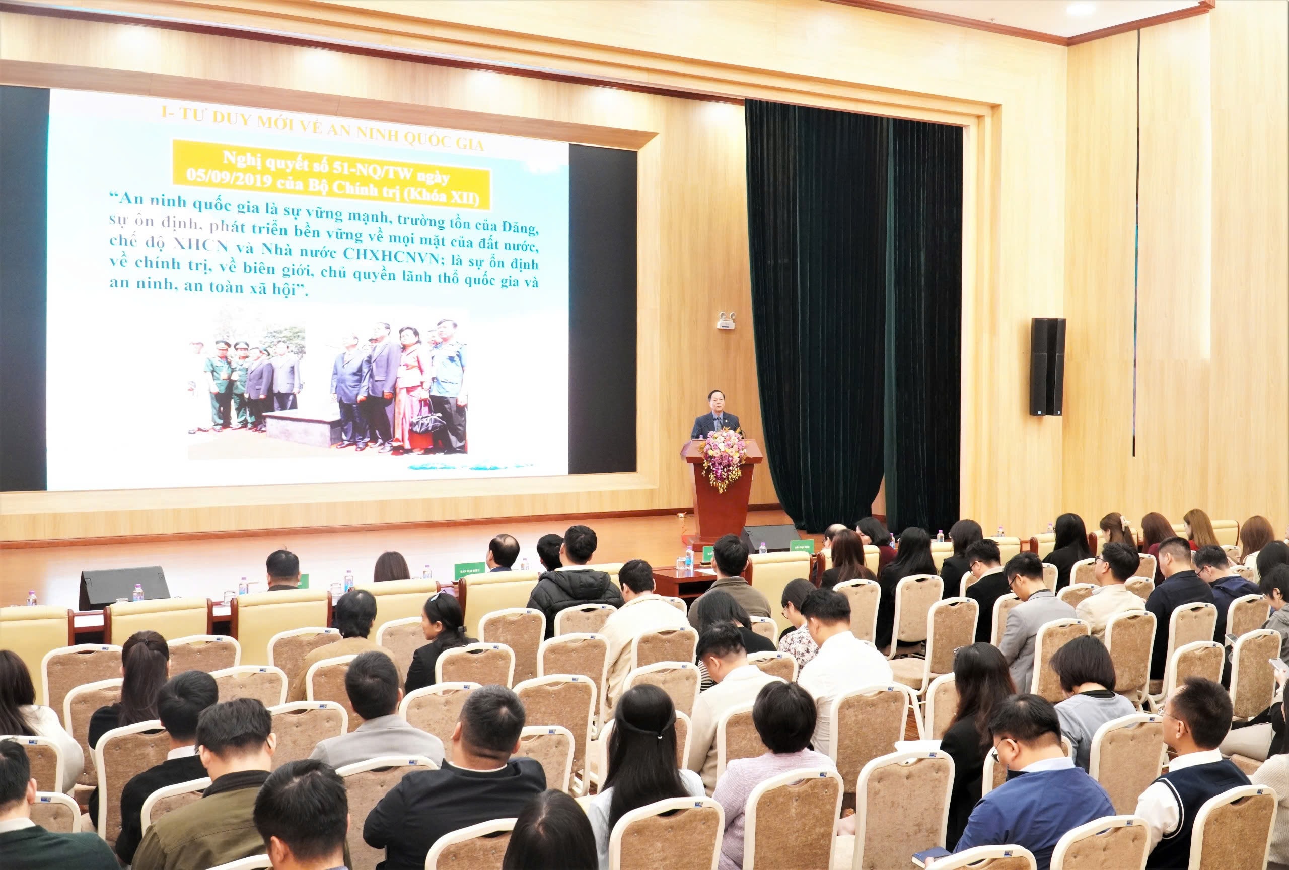 Toàn cảnh hội nghị1