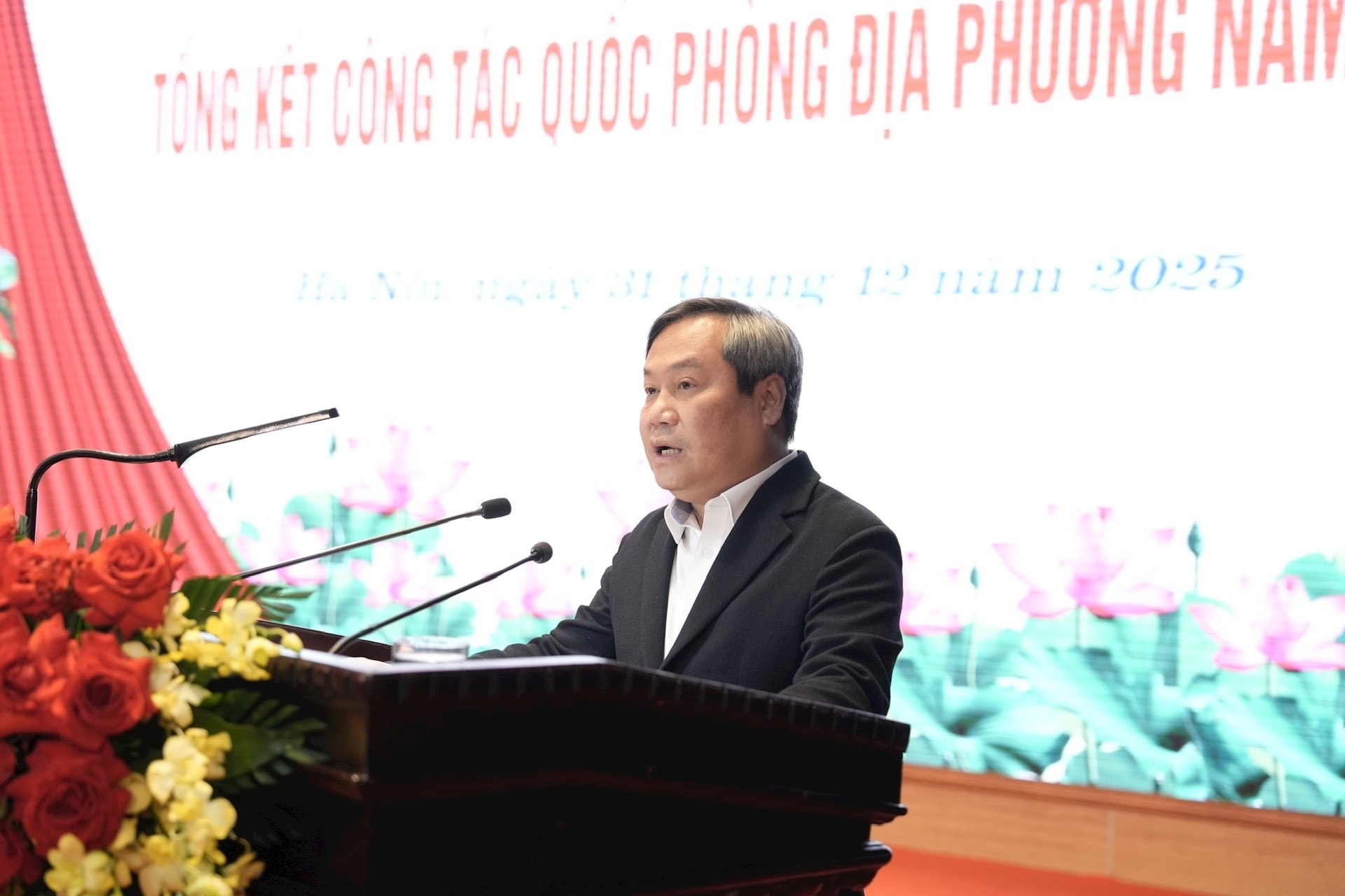Chủ tịch UBND thành phố Hà Nội Vũ Đại Thắng phát biểu kết luận hội nghị