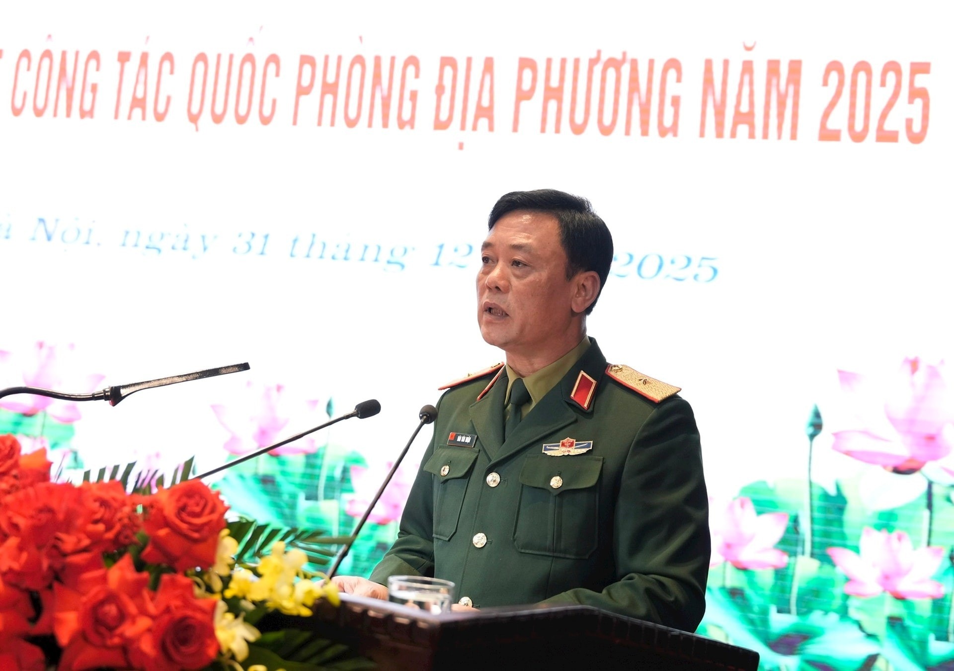 Thiếu tướng Đào Văn Nhận, Tư lệnh Bộ Tư lệnh Thủ đô Hà Nội điều hành phần thảo luận