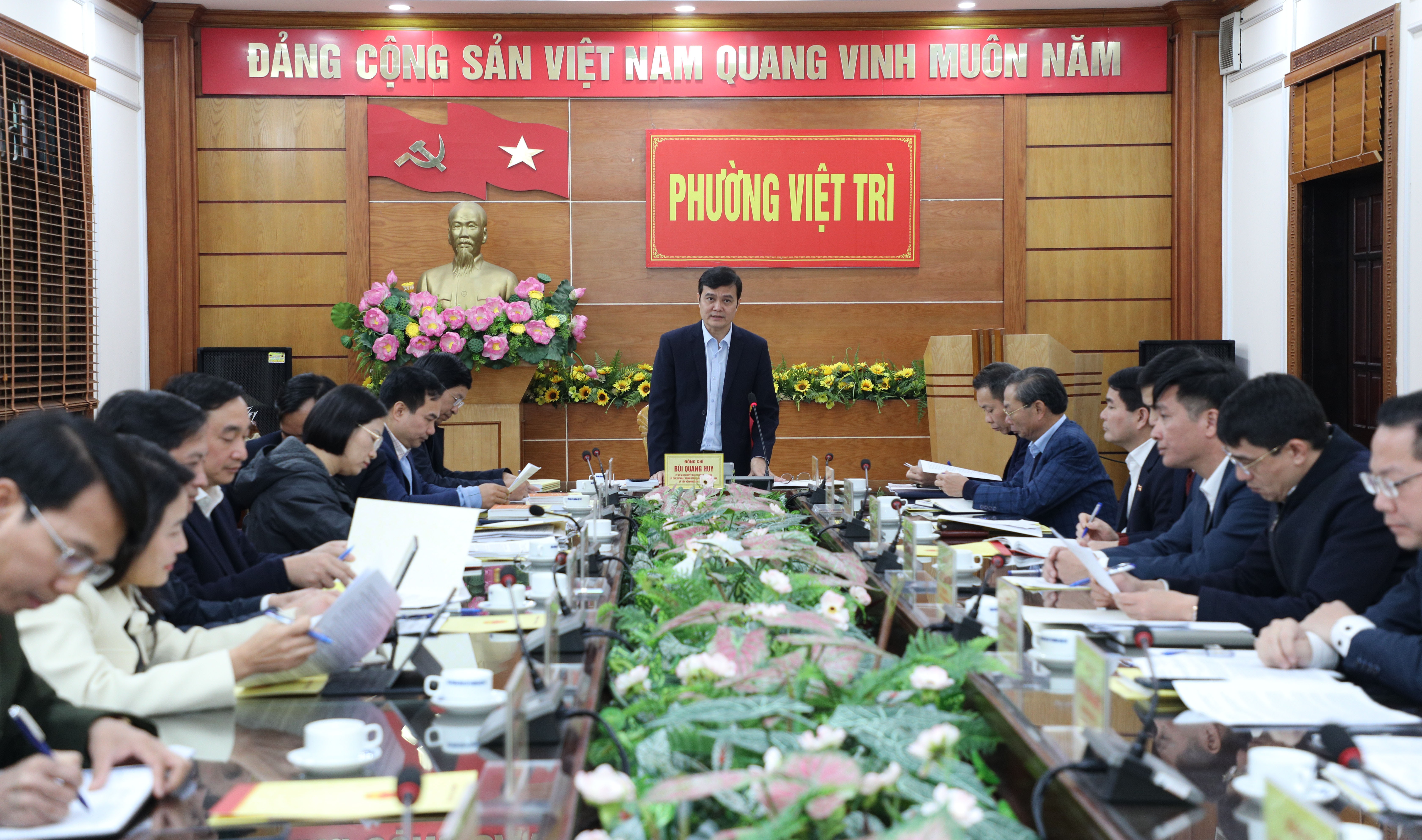 Toàn cảnh buổi làm việc của đoàn giám sát tại phường Việt Trì, tỉnh Phú Thọ