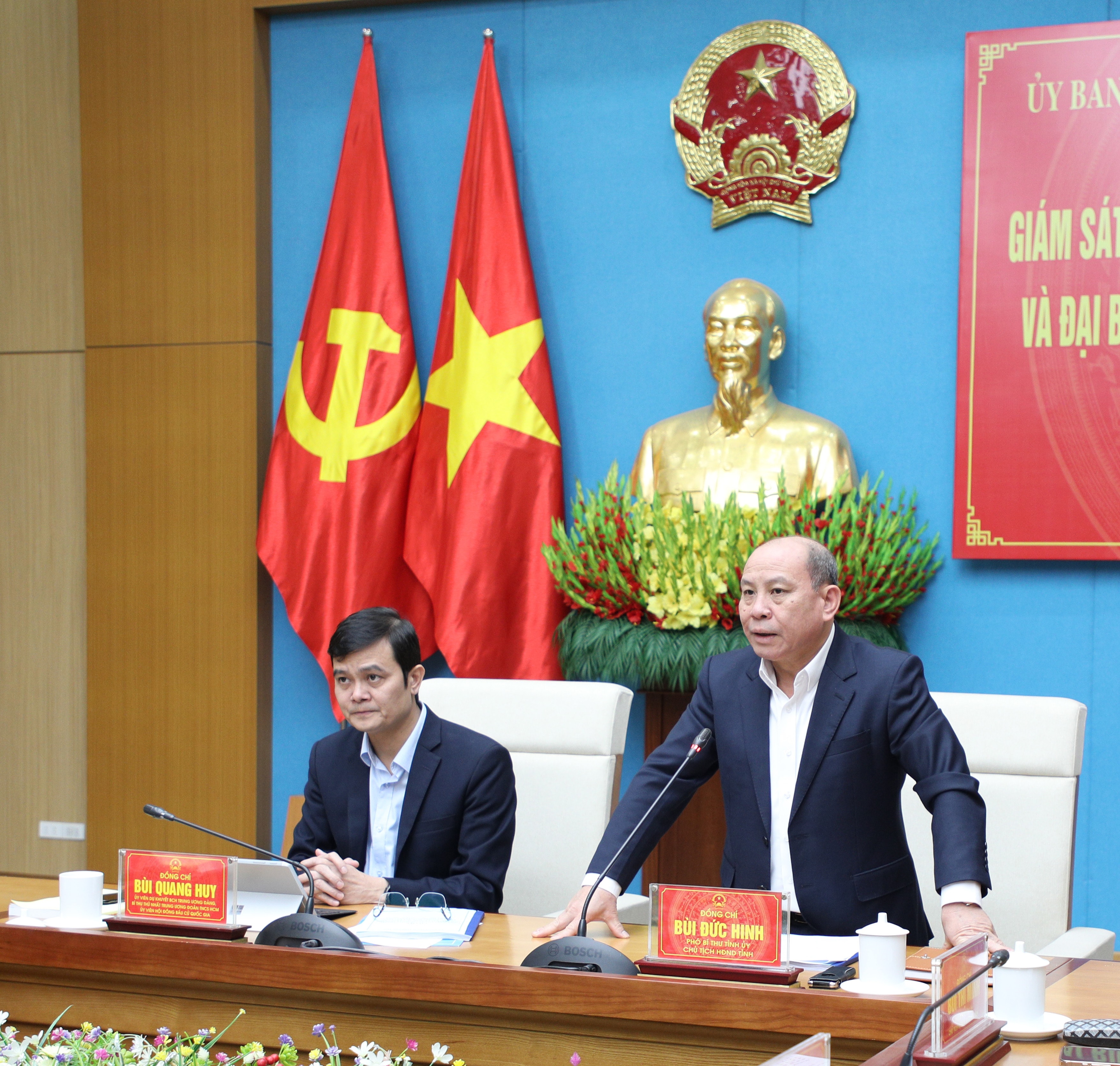 Chủ tịch HĐND tỉnh Phú Thọ Bùi Đức Hinh phát biểu tại buổi làm việc