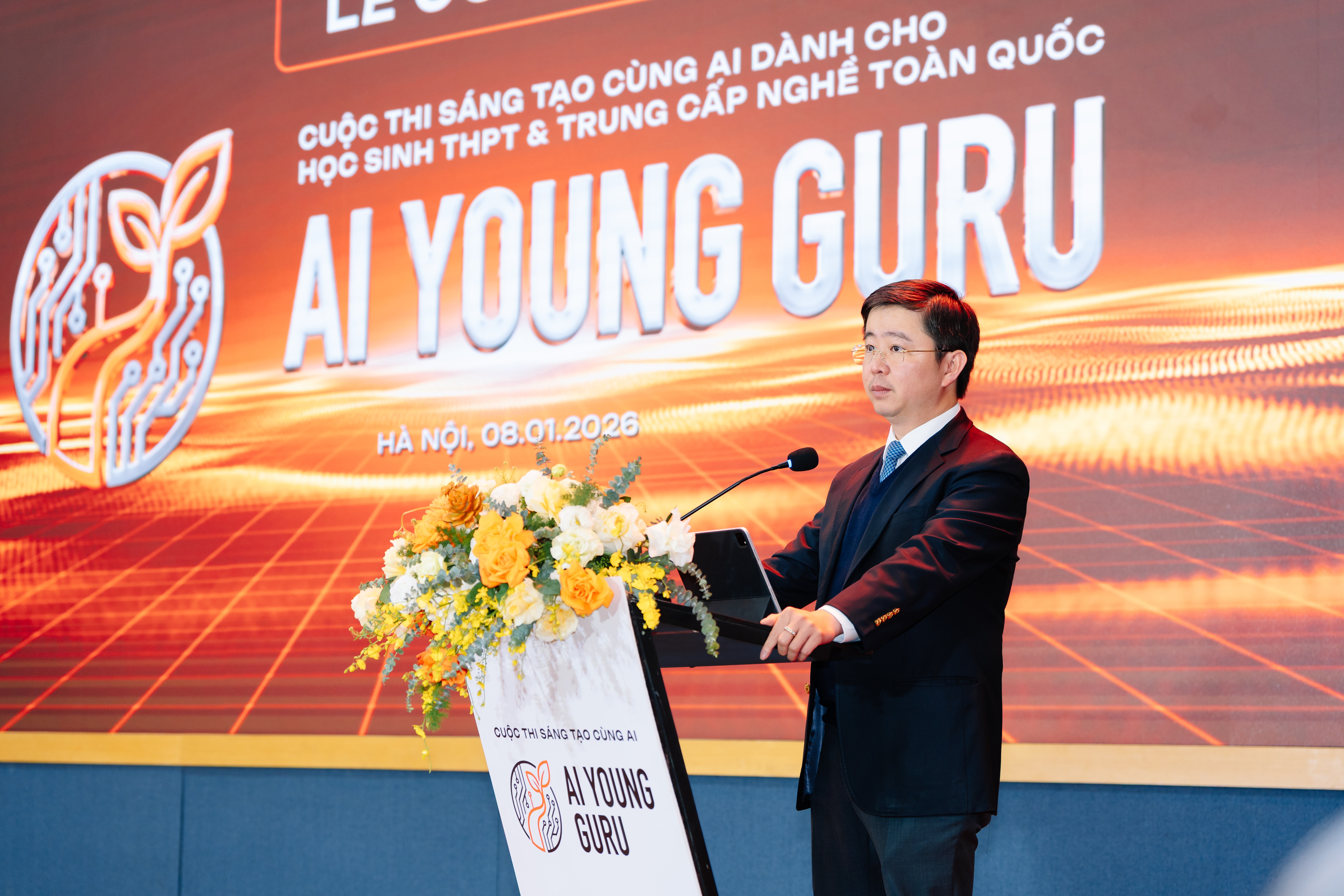 3. Ông Bùi Hoàng Phương