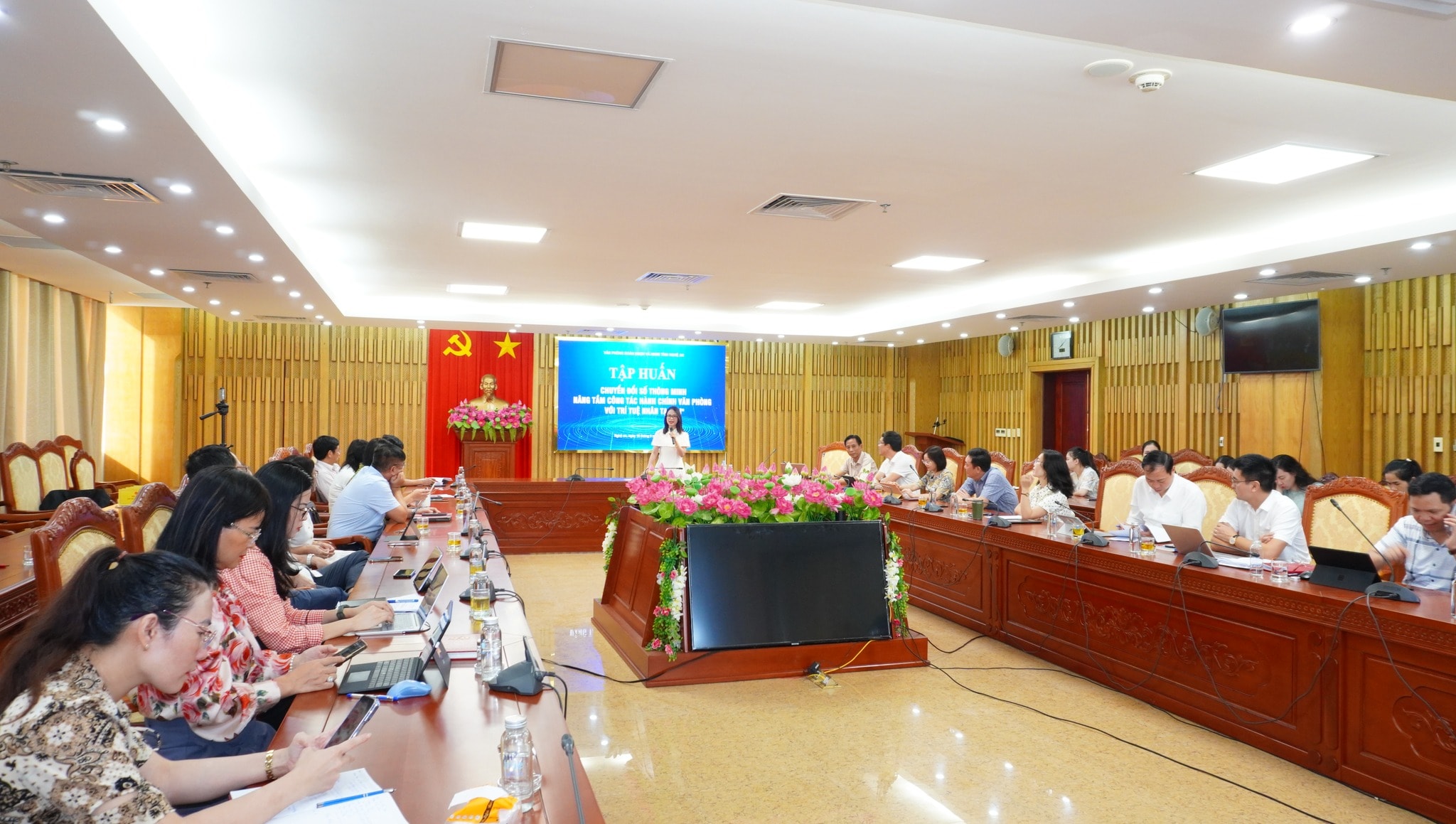 Văn phòng Đoàn ĐBQH và HĐND tỉnh tập huấn về Ứng dụng công nghệ trí tuệ nhân tạo (AI)