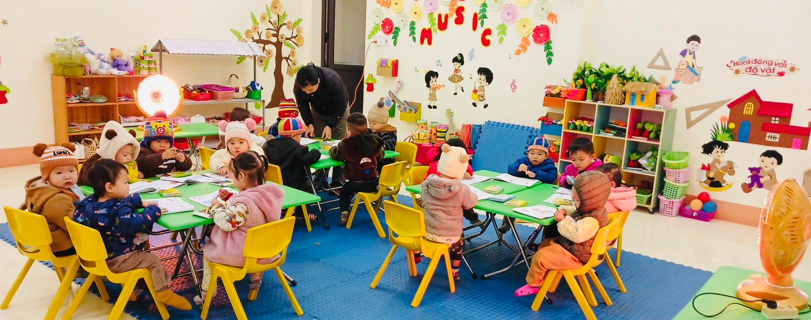 Trường Mầm non Hợp Thành đã và đang chủ động triển khai nhiều biện pháp phòng, chống rét, tạo môi trường học tập ấm áp cho trẻ.