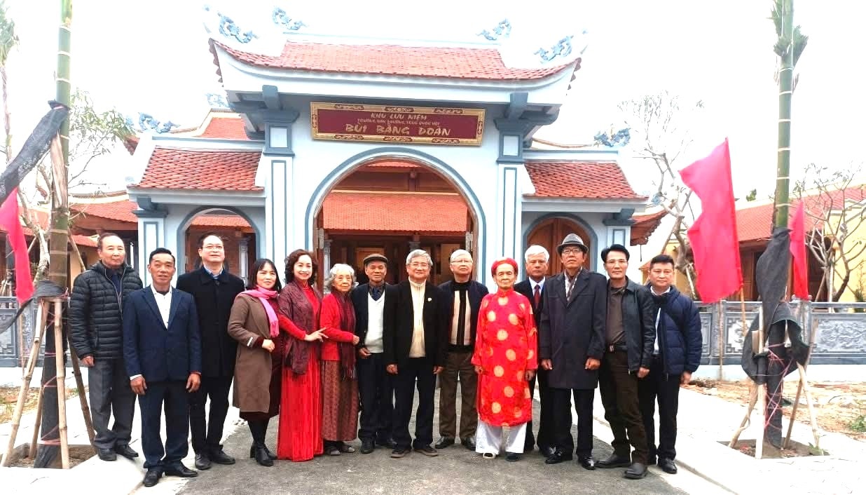 Ung Thien, HN2