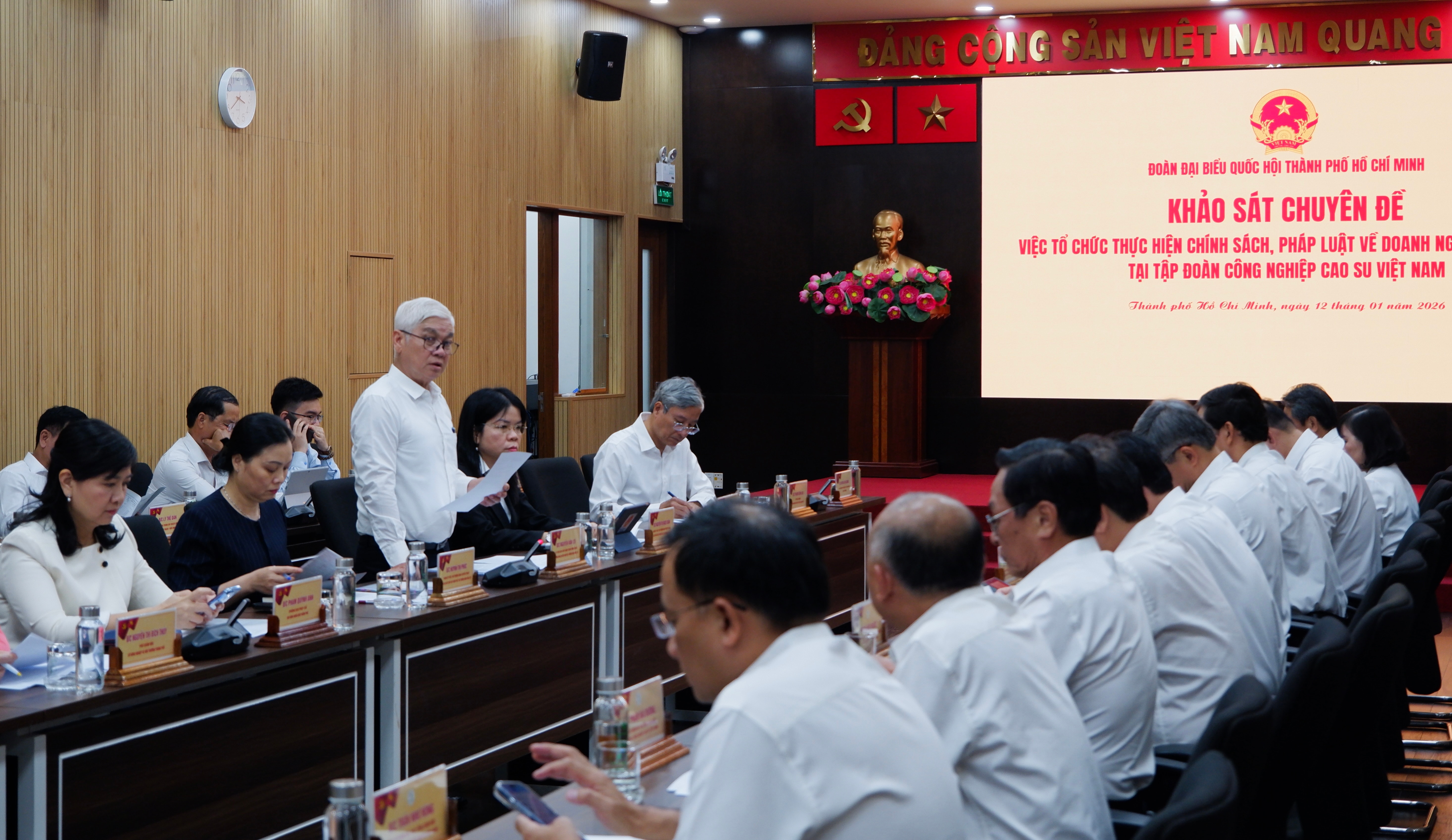 Quang cảnh cuộc làm việc. Ảnh: Hoa Lê
