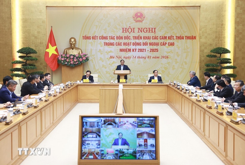 Thủ tướng Phạm Minh Chính kết luận Hội nghị tổng kết công tác đôn đốc, triển khai các cam kết, thỏa thuận trong các hoạt động đối ngoại cấp cao. (Ảnh: Dương Giang/TTXVN)