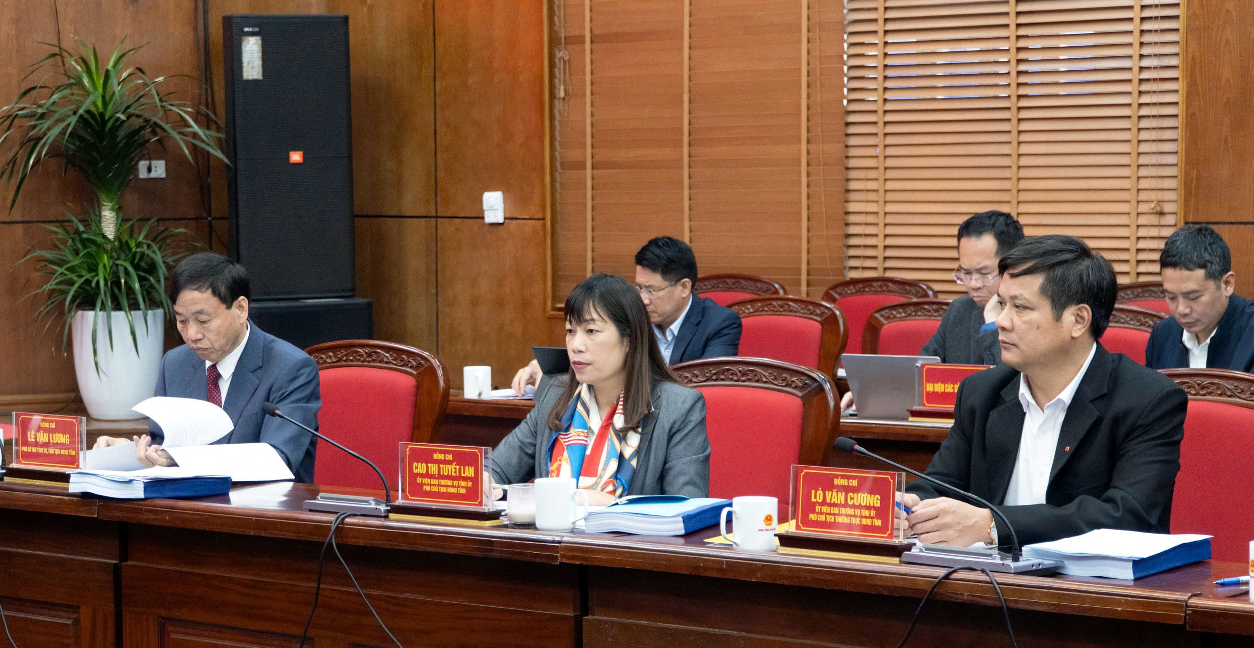 Delegierte, die an der Sitzung teilnehmen (2)