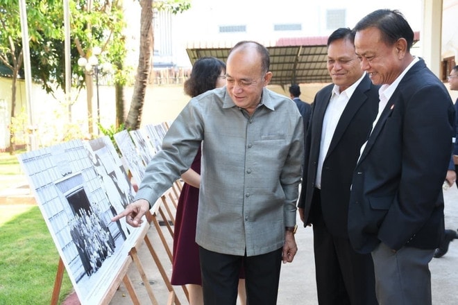vna-potal-tong-lanh-su-quan-viet-nam-tai-pakse-lao-to-chuc-buoi-hop-bao-thong-tin-ve-dai-hoi-xiv-8529776.jpg