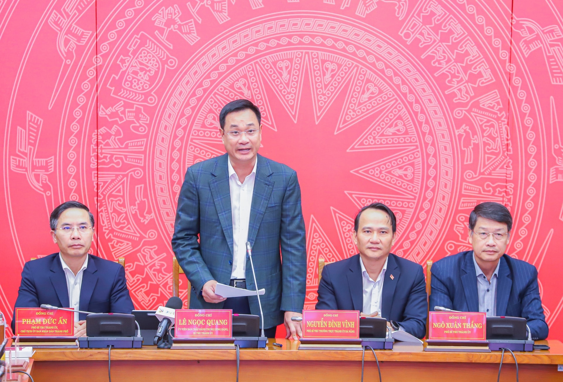 Ủy viên Trung ương Đảng, Bí thư Thành ủy Lê Ngọc Quang