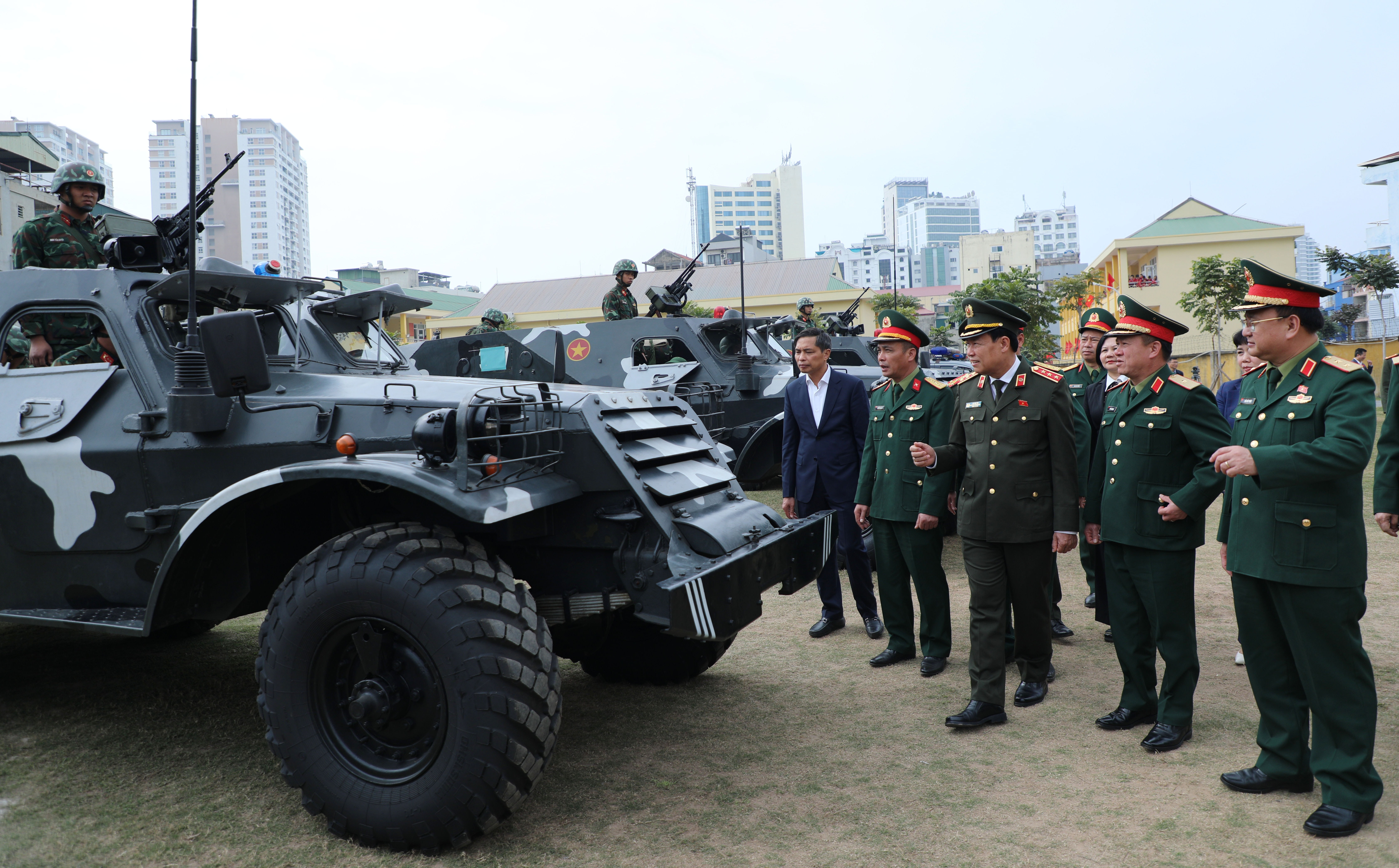 Chủ nhiệm Uỷ ban Quốc phòng An ninh và Đối ngoại, Thượng tướng Lê Tấn Tới kiểm tra công tác sẵn sàng chiến đấu tại Bộ Chỉ huy Quân sự tỉnh Quảng Ninh