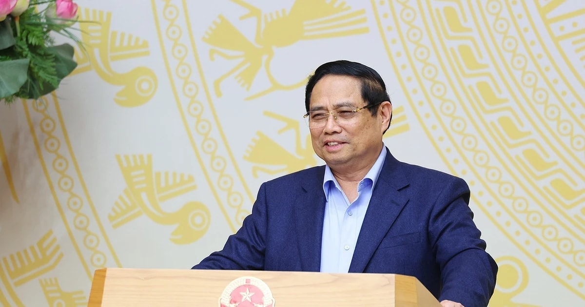 Prime Minister Pham Minh Chinh addresses the 7th meeting of the Government’s Steering Committee for reviewing and untangling knots in the legal document system on January 17 (Photo: VNA)