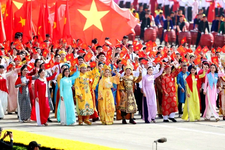 Khối văn hóa thể thao tham gia lễ diễu binh, diễu hành kỷ niệm 80 năm cách mạng tháng tám và QK tại quảng trường BĐ.HN. Ảnh Nguyễn Khánh