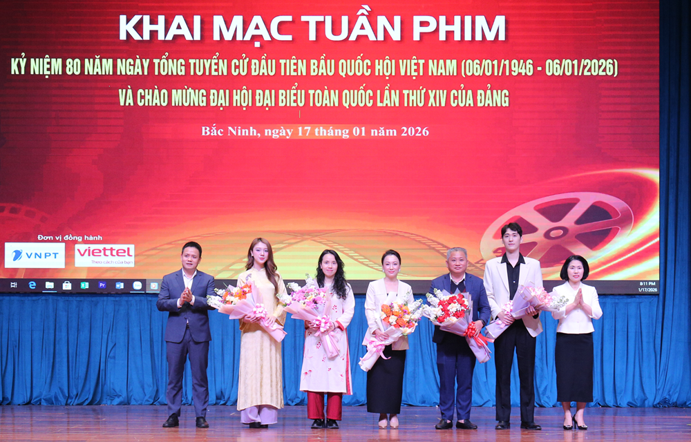 Khai mạc tuần phim