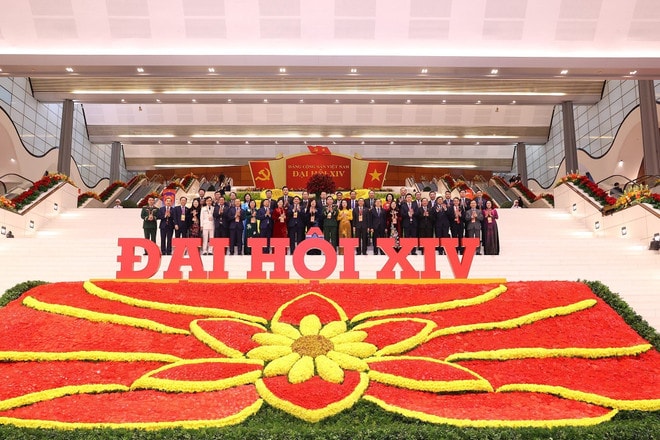 Delegates attend the 14th National Congress of the Communist Party of Vietnam (CPV) (Photo:VNA) meeting.jpg