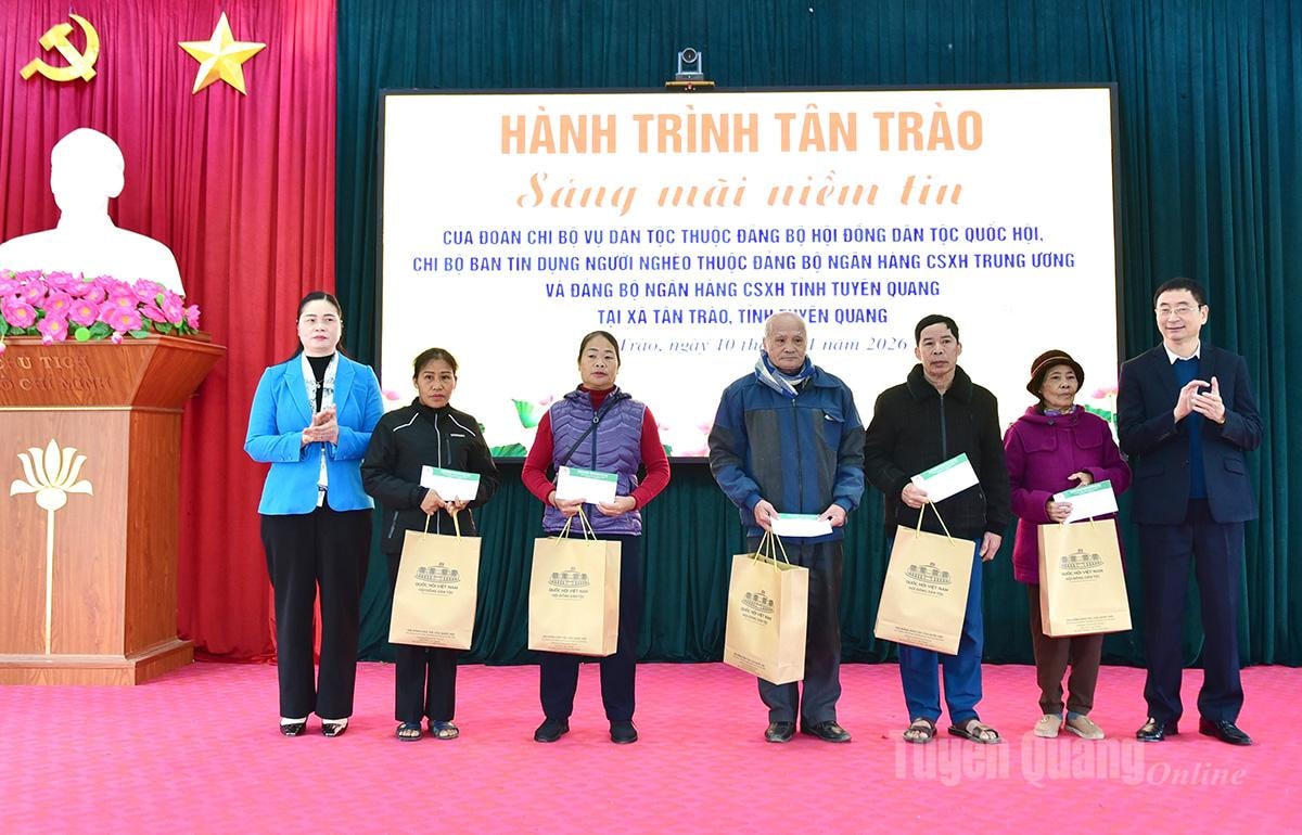 Vụ Dân tộc về nguồn2