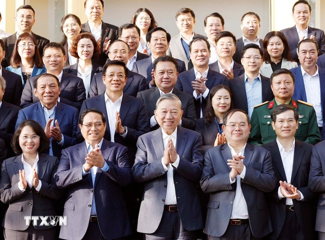 ttxvn-tong-bi-thu-to-lam-lam-viec-voi-ban-chap-hanh-dang-bo-tinh-quang-ninh-6-resize.jpg