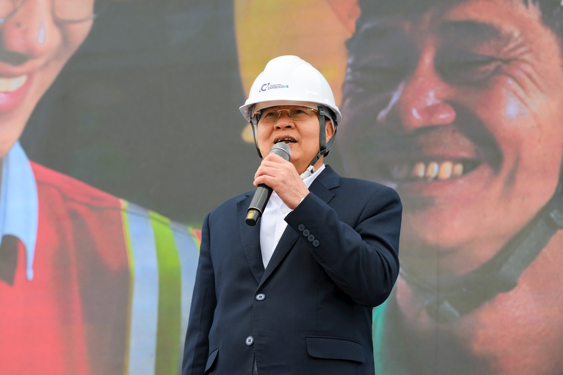 dong-chi-phan-van-anh-pho-chu-tich-tong-lien-doan-lao-dong-viet-nam.jpg