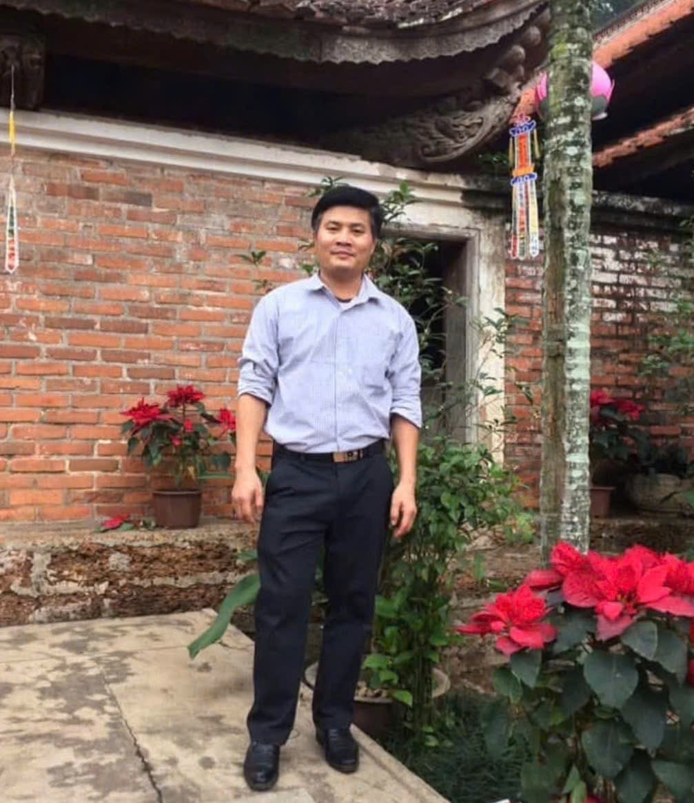 thầy nghi
