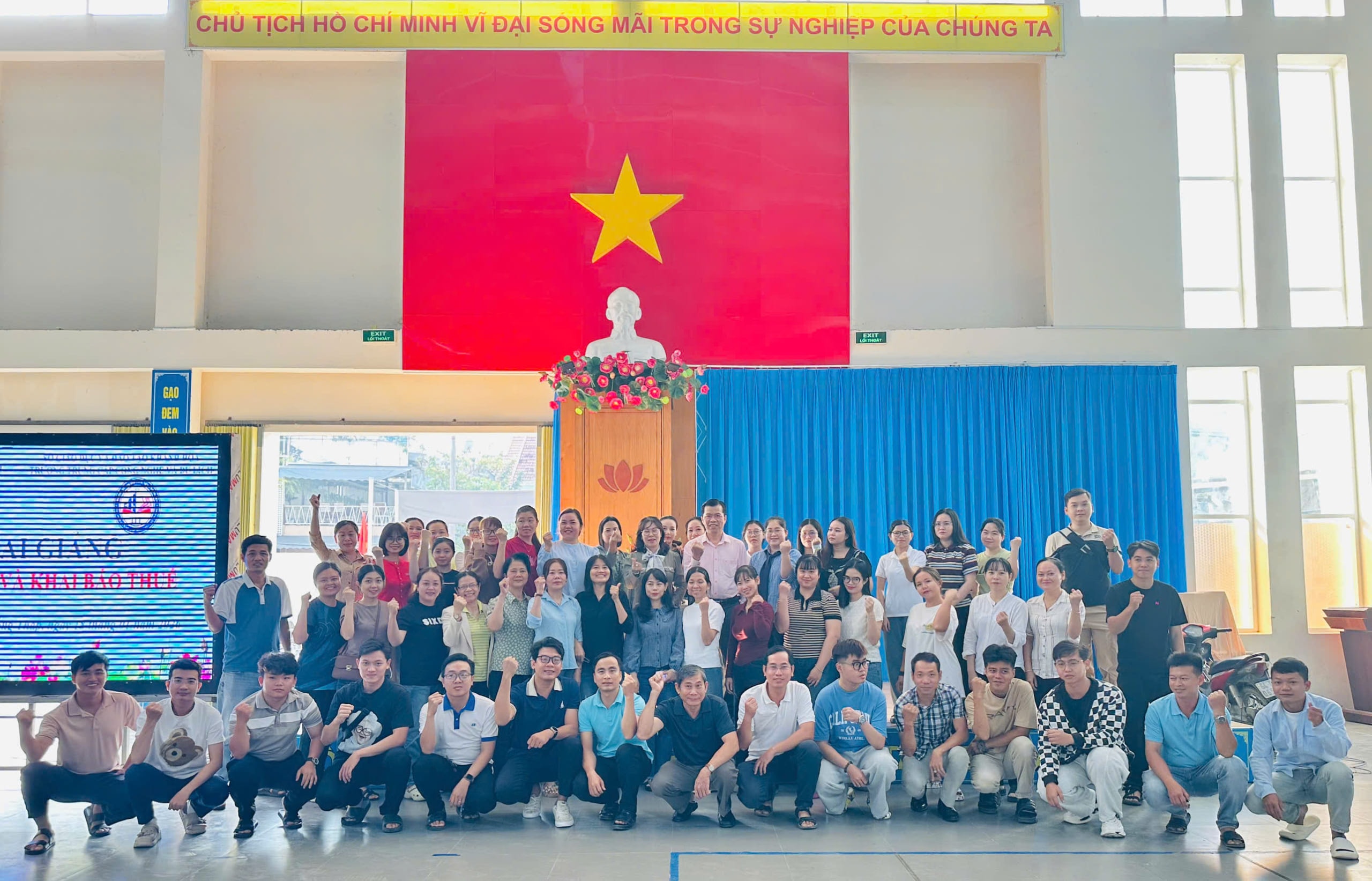 Các học viên tham gia khóa học. Ảnh VLĐT