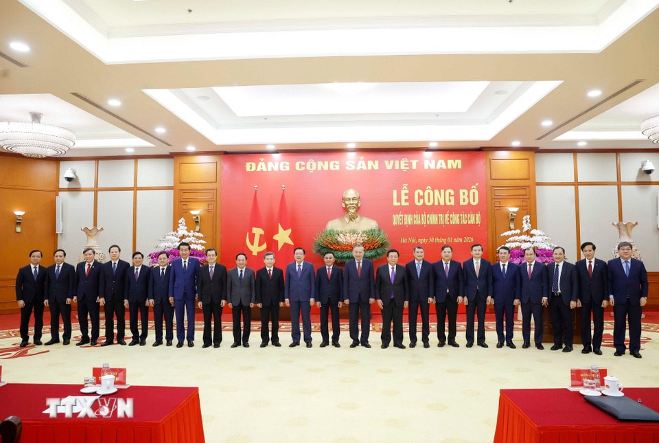 Tổng Bí thư Tô Lâm cùng các đồng chí lãnh đạo Đảng, Nhà nước tại buổi lễ. (Ảnh: Thống Nhất/TTXVN)