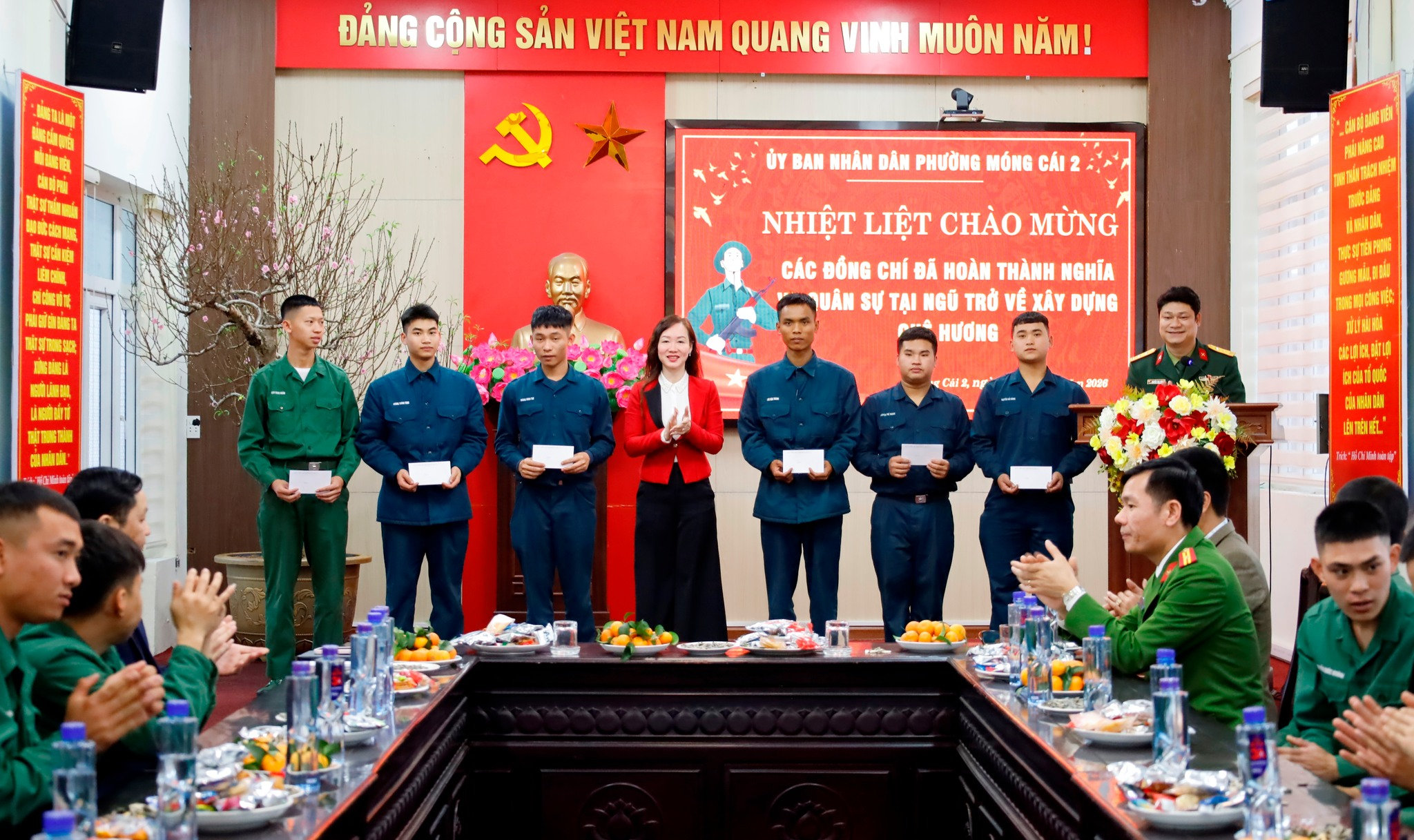 phuong Mong Cai 2 (1)