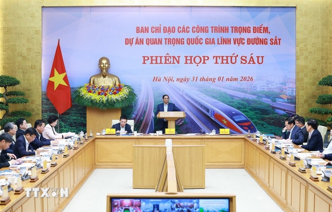 Phiên họp thứ sáu của Ban Chỉ đạo các công trình trọng điểm, dự án quan trọng quốc gia lĩnh vực đường sắt. (Ảnh: Dương Giang/TTXVN) ttxvn-3101-thu-tuong-du-an-quan-trong-quoc-gia-nganh-duong-sat-4.jpg