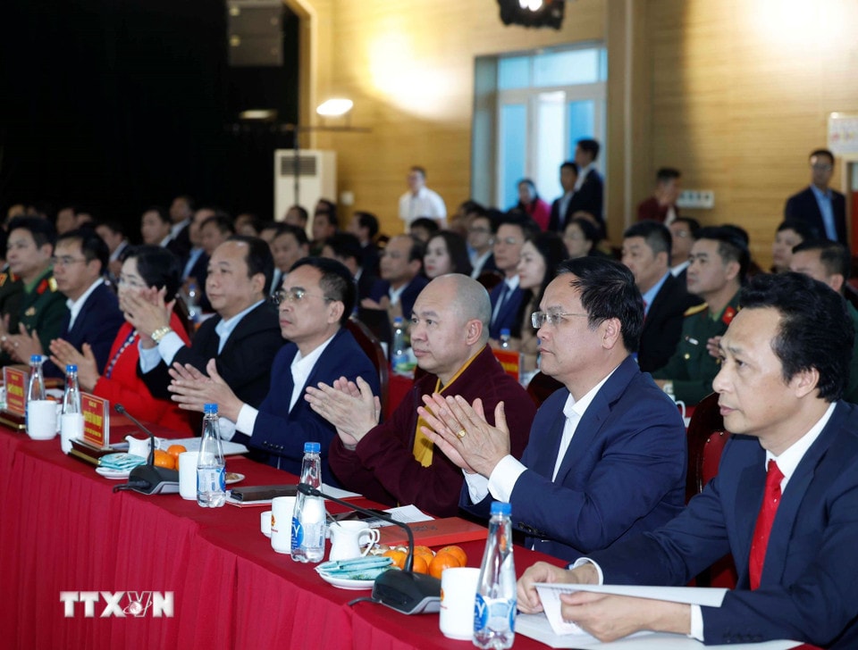 Các đại biểu tham dự buổi làm việc. (Ảnh: Thống Nhất/TTXVN)