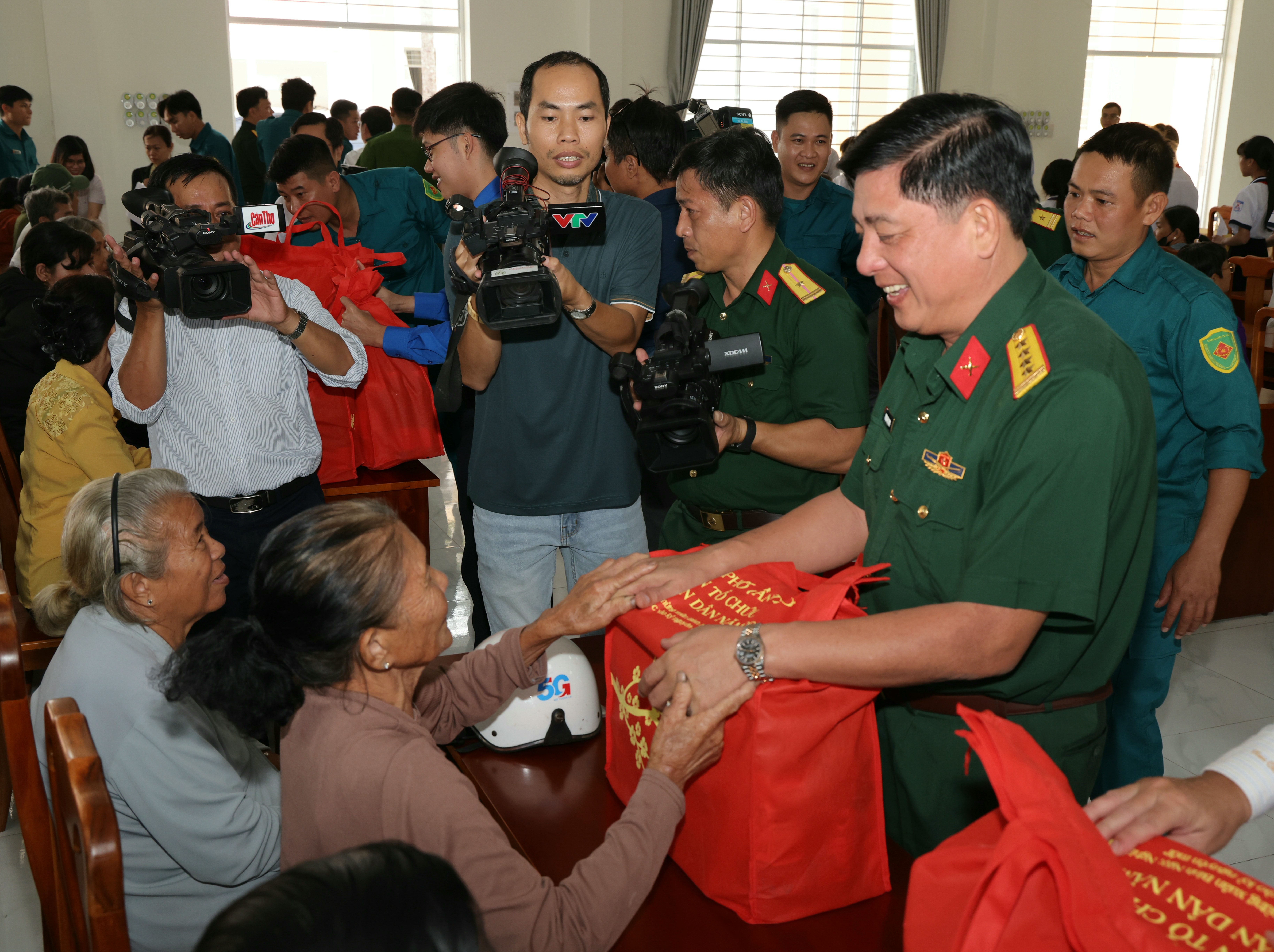 Dai ta Ngoc Quang