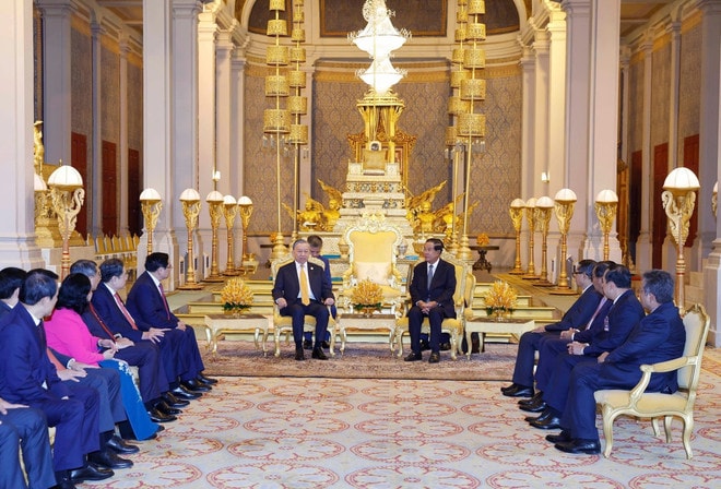 vna-potal-le-don-trong-the-tong-bi-thu-to-lam-tham-cap-nha-nuoc-toi-vuong-quoc-campuchia-8576463.jpg